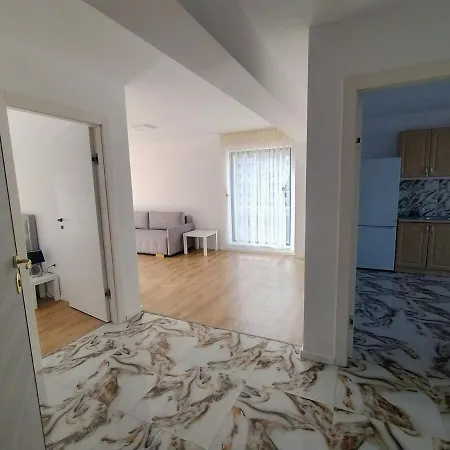 Patrick Apartment *